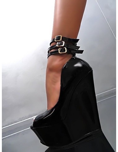 GoGo Original Designer Wedge Ankle Belt Pumps Black