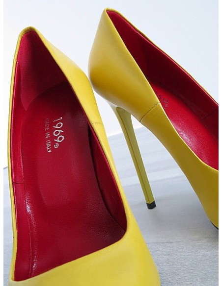 1969 Made in Italy Stiletto High Heels Pigalle Style Leather Pumps Yellow