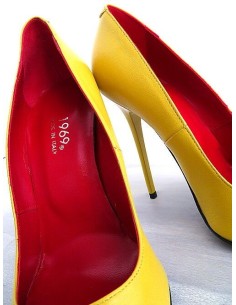 1969 Made in Italy Stiletto High Heels Anouk Style Leather Pumps Yellow