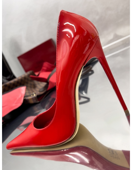 1969 Made in Italy High Heels Iconic Pointy Leather Pumps Red